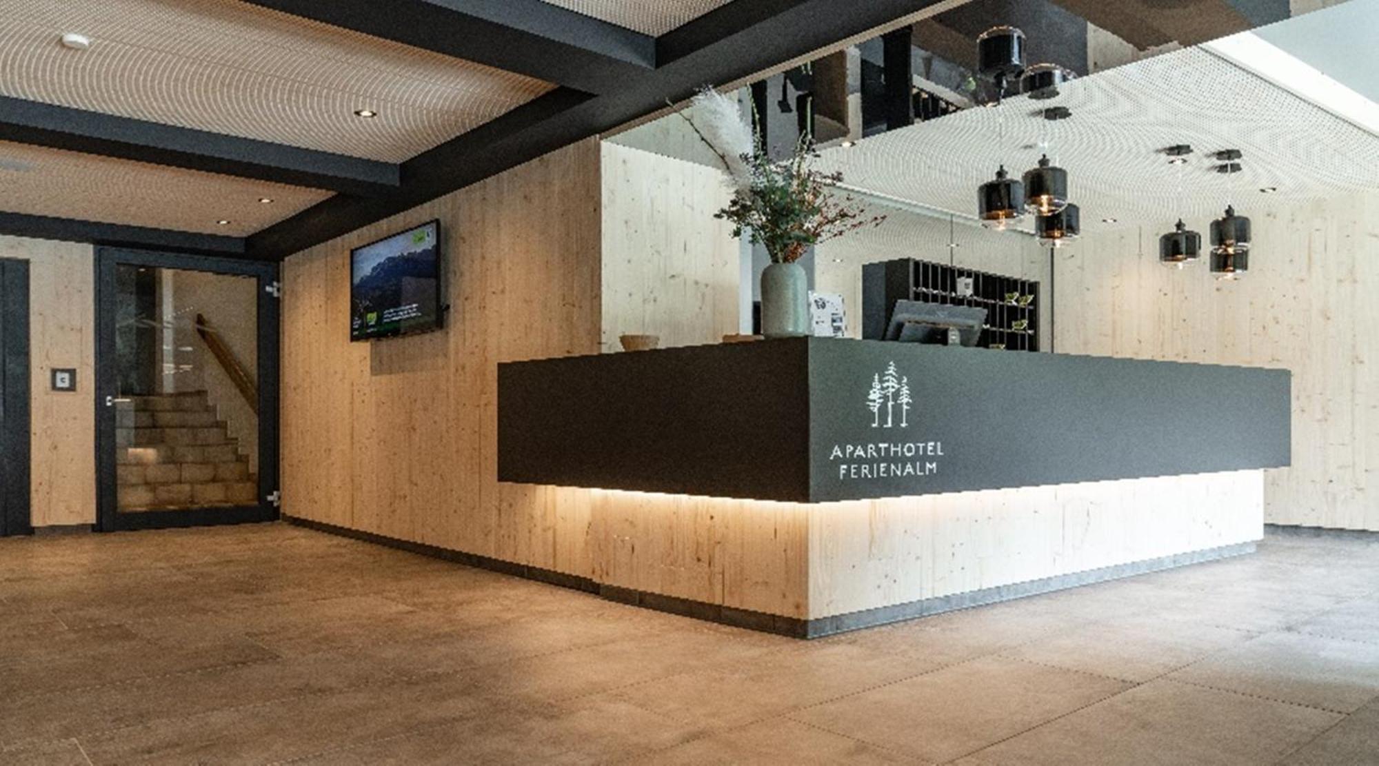 שלאדמינג Ferienalm Panorama Apartments מראה חיצוני תמונה